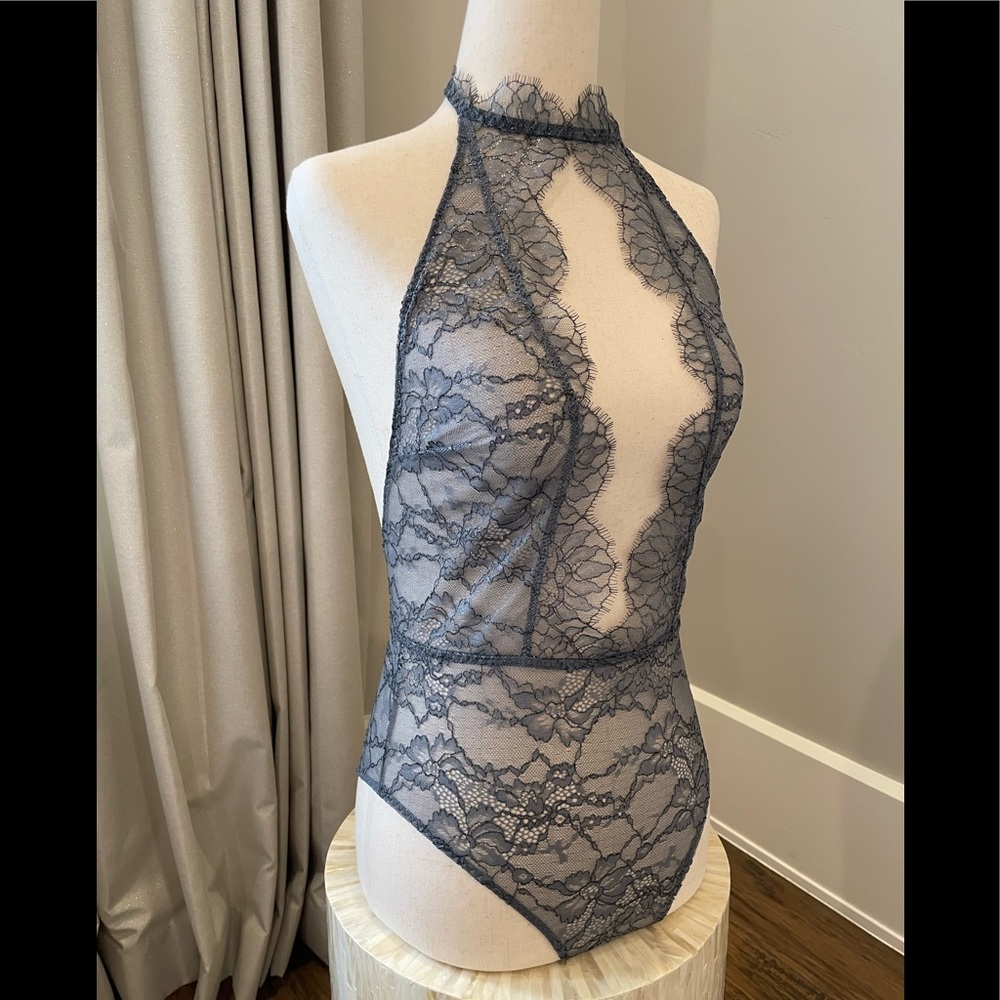 NEW STUNNING SEXY SHEER GORGEOUS VS SILVER GRAY LACE TEDDY!